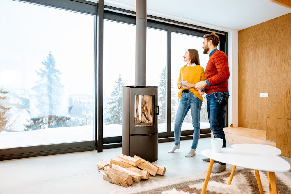 Paar in modernem Haus – Heizung und Energie in Mainz
